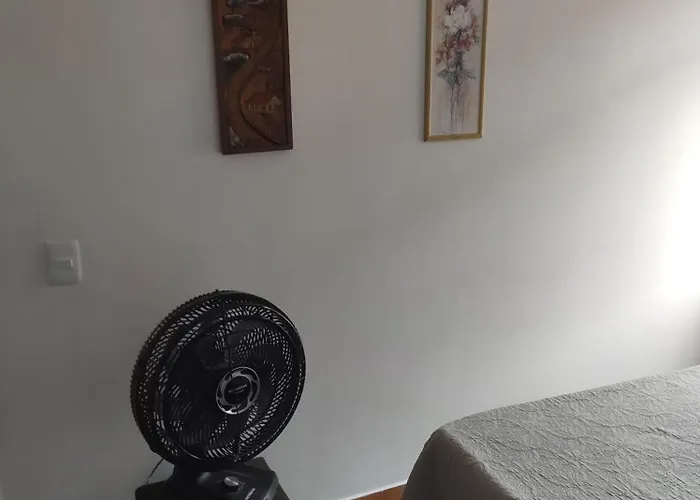 Apartamento A 150 Metros Da Praia Dos Anjos